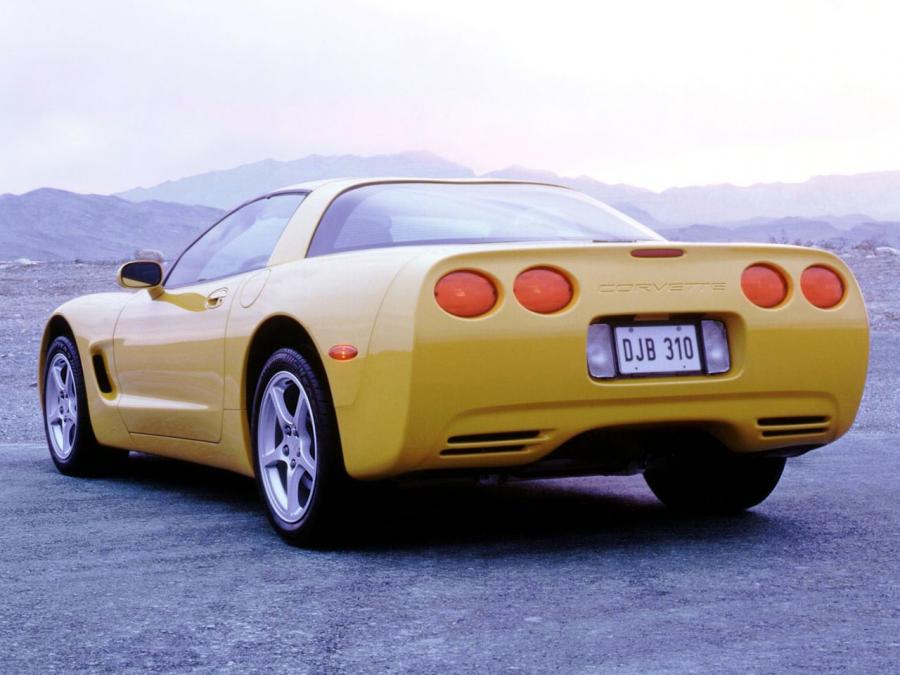  Chevrolet Corvette Coupe (C5) 1997 года  (NA) (фото 19 из 31)